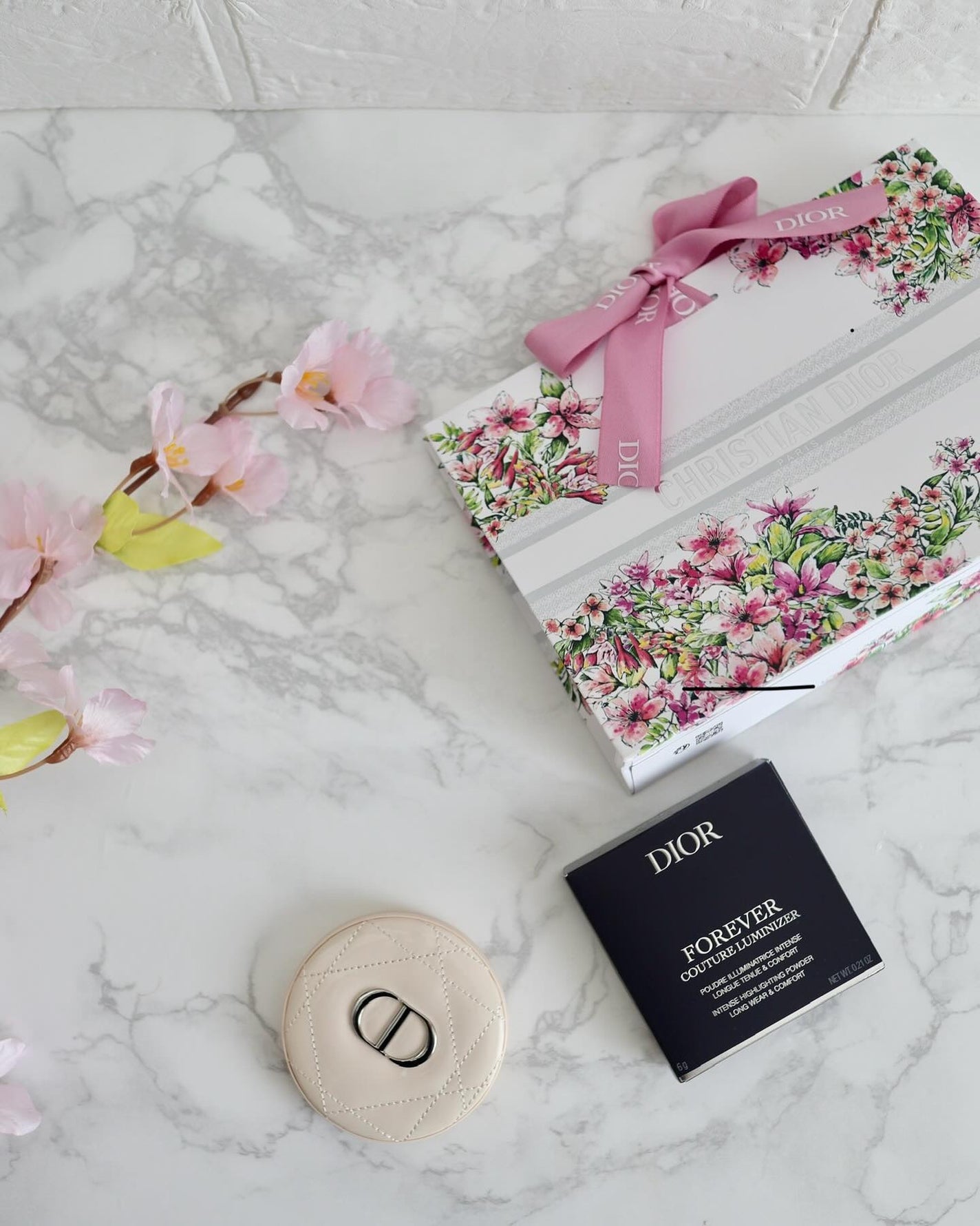 ディオールスキン フォーエヴァー クチュール ルミナイザー/Dior/プレストパウダーを使ったクチコミ(2枚目)