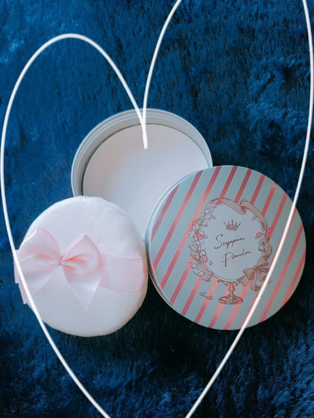 すっぴんパウダー リゾートハイビスカスの香り/クラブ/プレストパウダーを使ったクチコミ（1枚目）