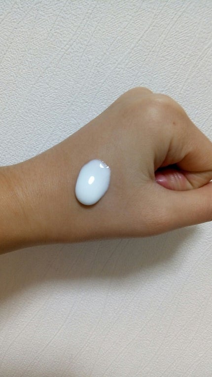 スキンミルク(しっとり)/ニベア/ボディミルクを使ったクチコミ(2枚目)