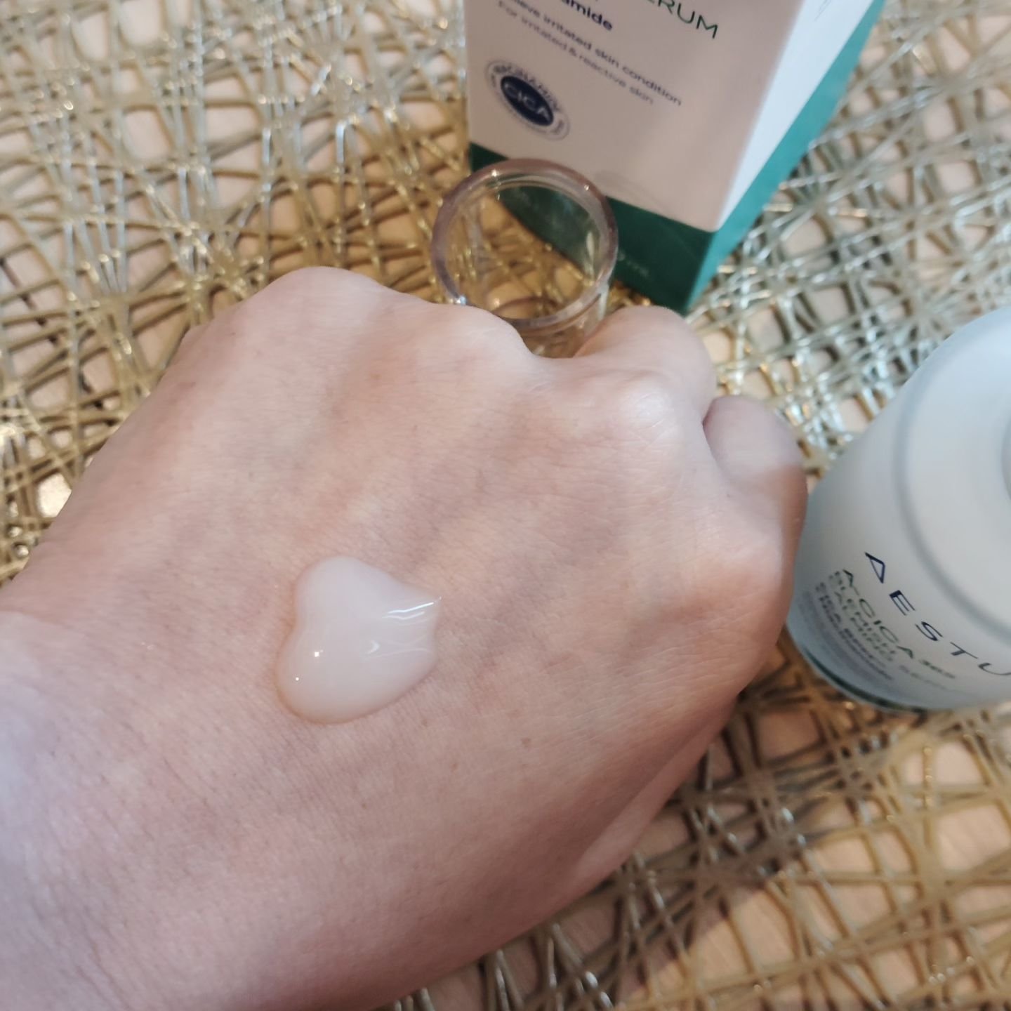 エイシカ365マイクロセラム/AESTURA/美容液を使ったクチコミ（3枚目）