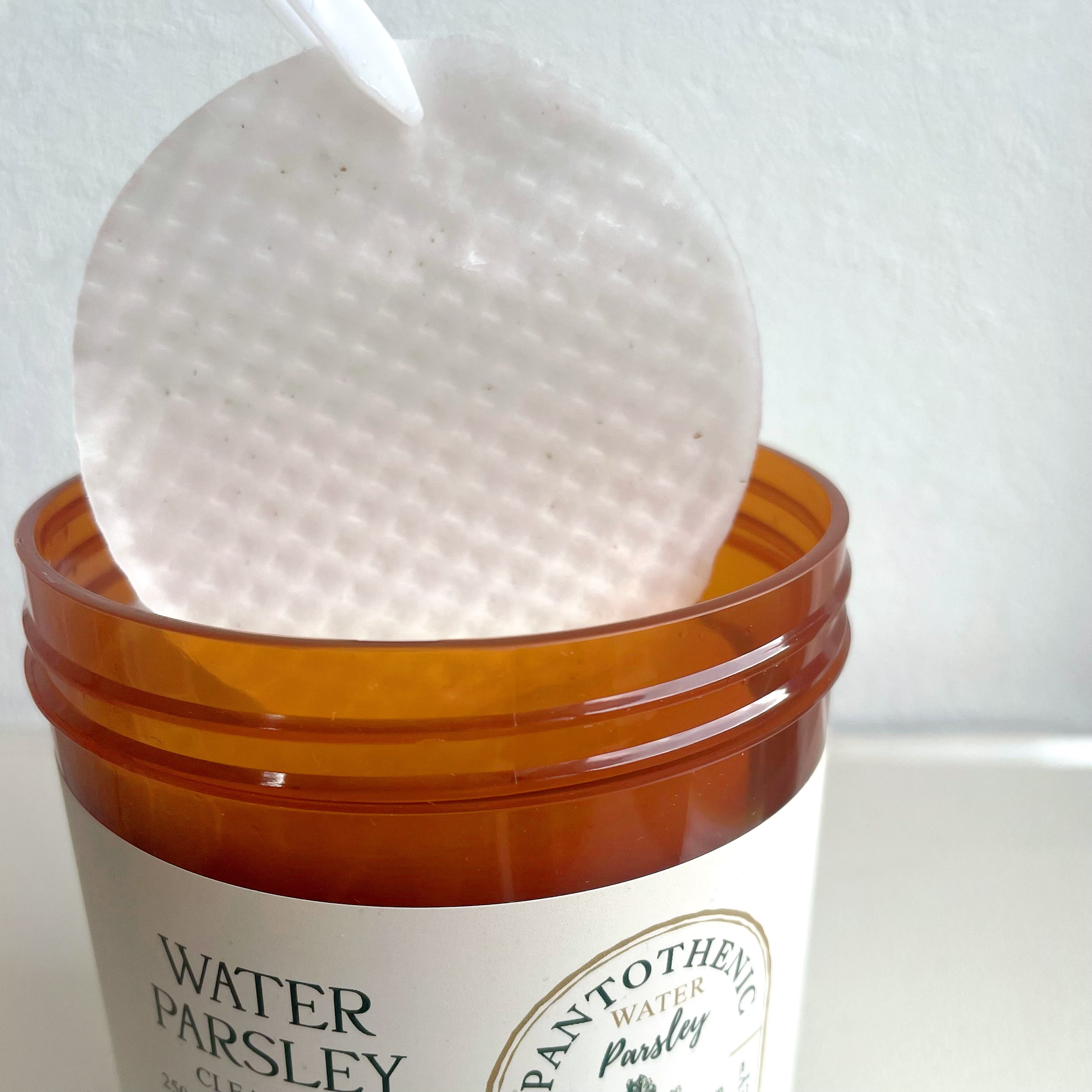 パントテン ウォーターパセリ クリアパッド/SKINFOOD/トナーパッドを使ったクチコミ（2枚目）