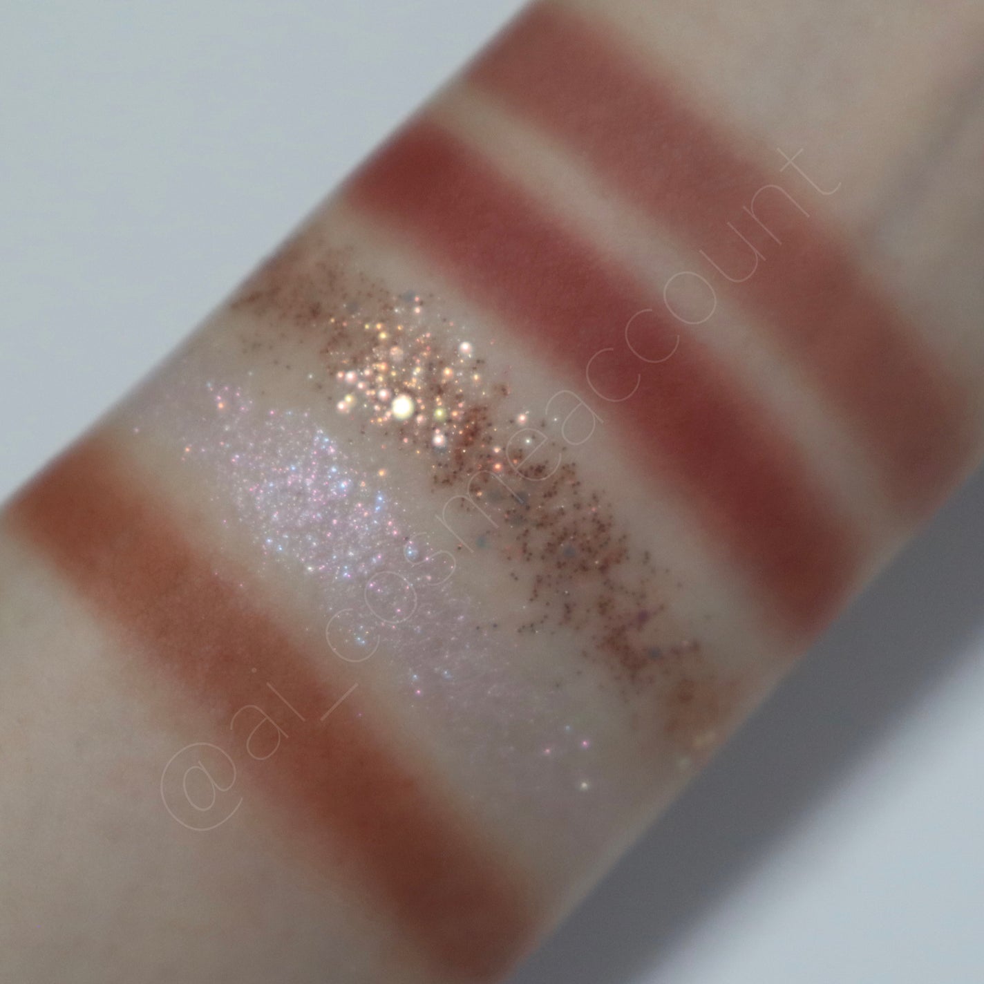 ニューデップスアイシャドウパレット/hince/アイシャドウパレットを使ったクチコミ(4枚目)