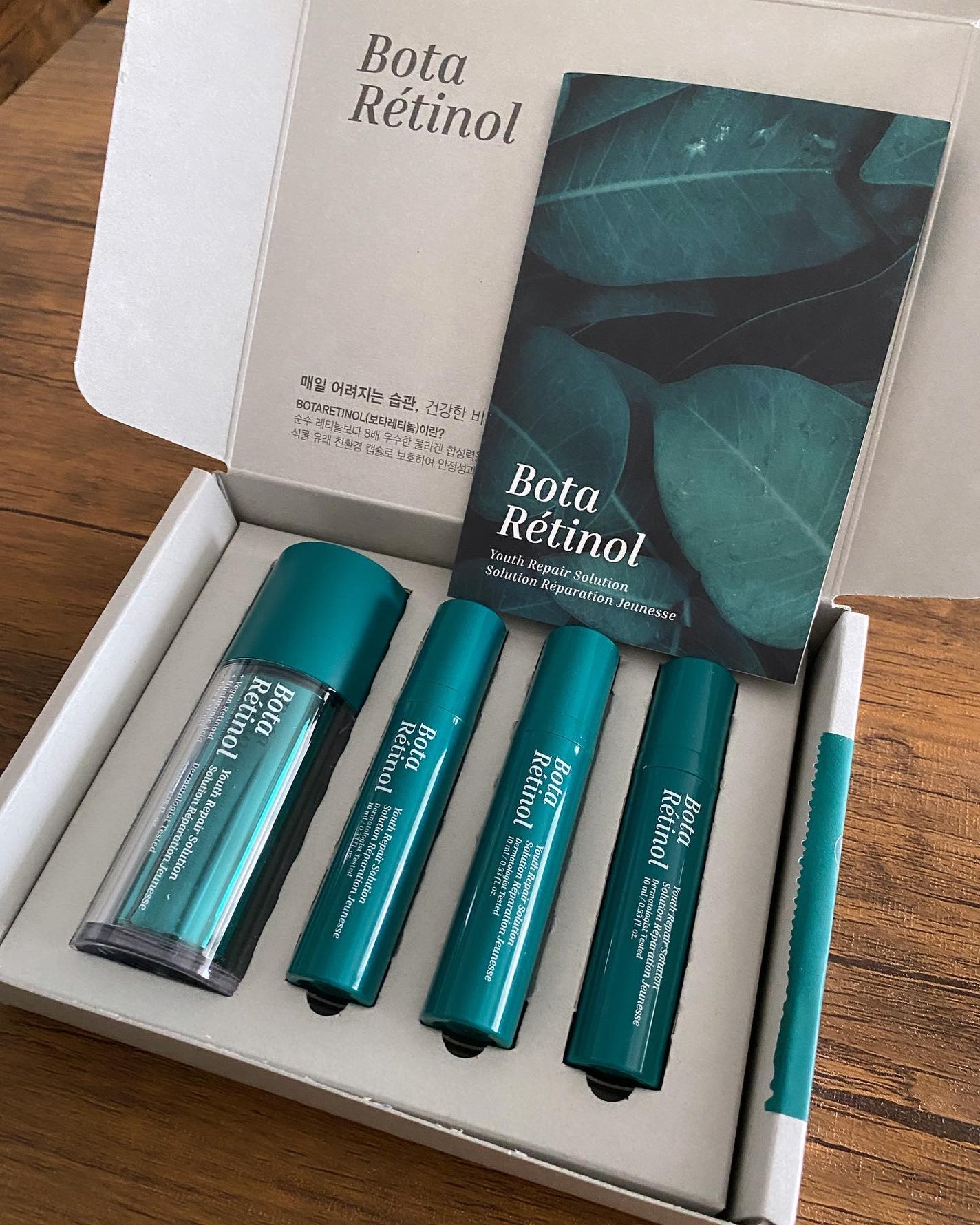 ボタレチノールユースリペアソリューションセット/ENPRANI(韓国)/美容液を使ったクチコミ(1枚目)