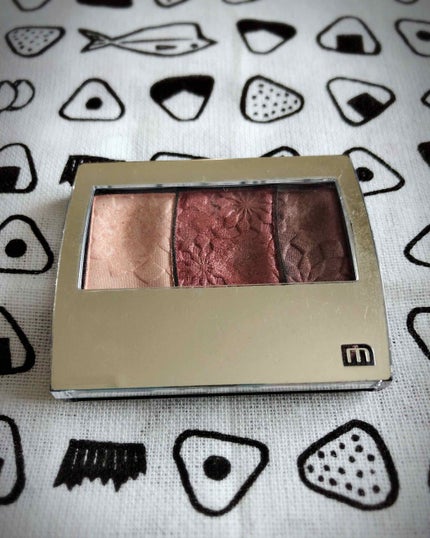 グラデカラーアイシャドウ/media/アイシャドウパレットを使ったクチコミ(1枚目)