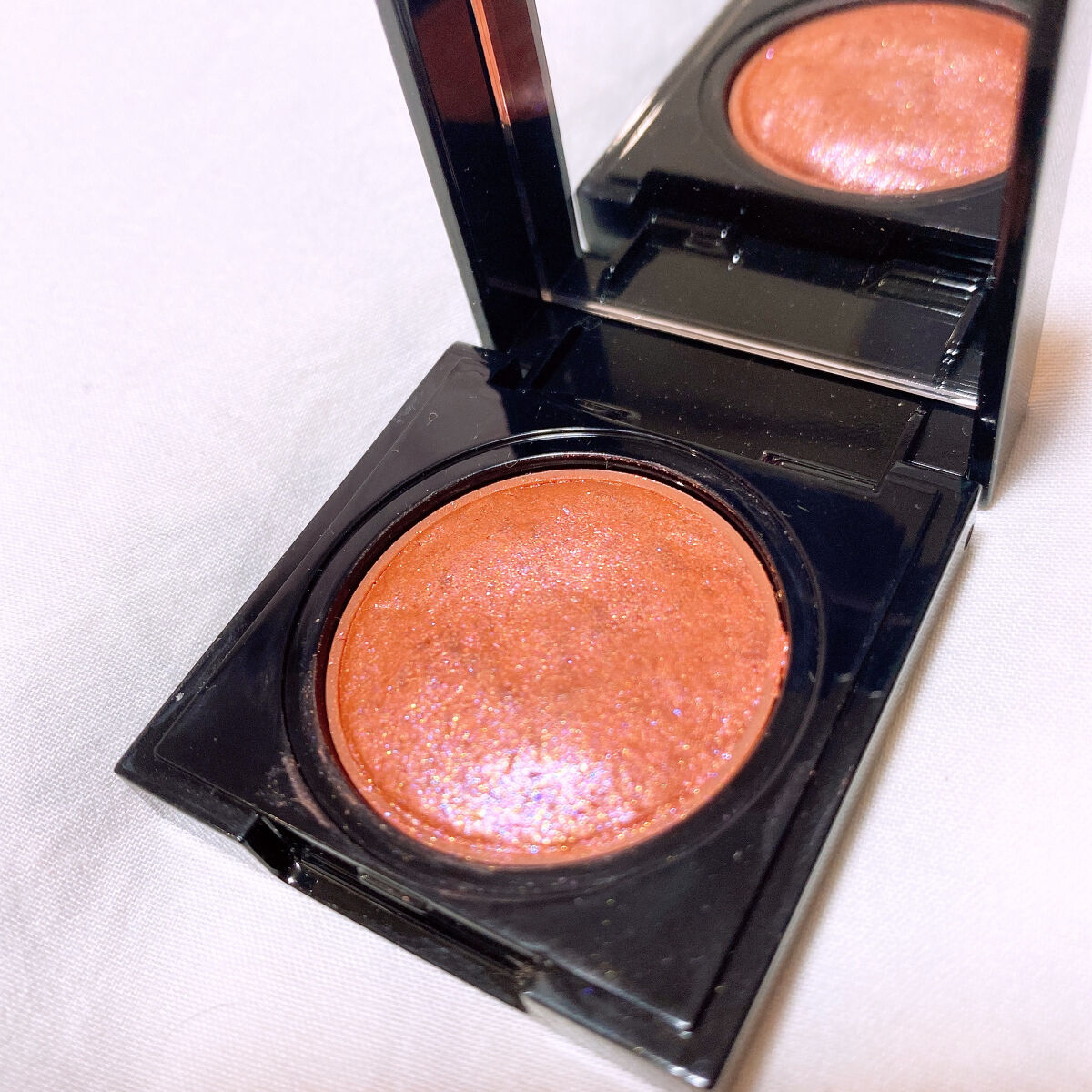プリズム エアー シャドウ 20 RED BUD/CLIO/単色アイシャドウを使ったクチコミ（2枚目）