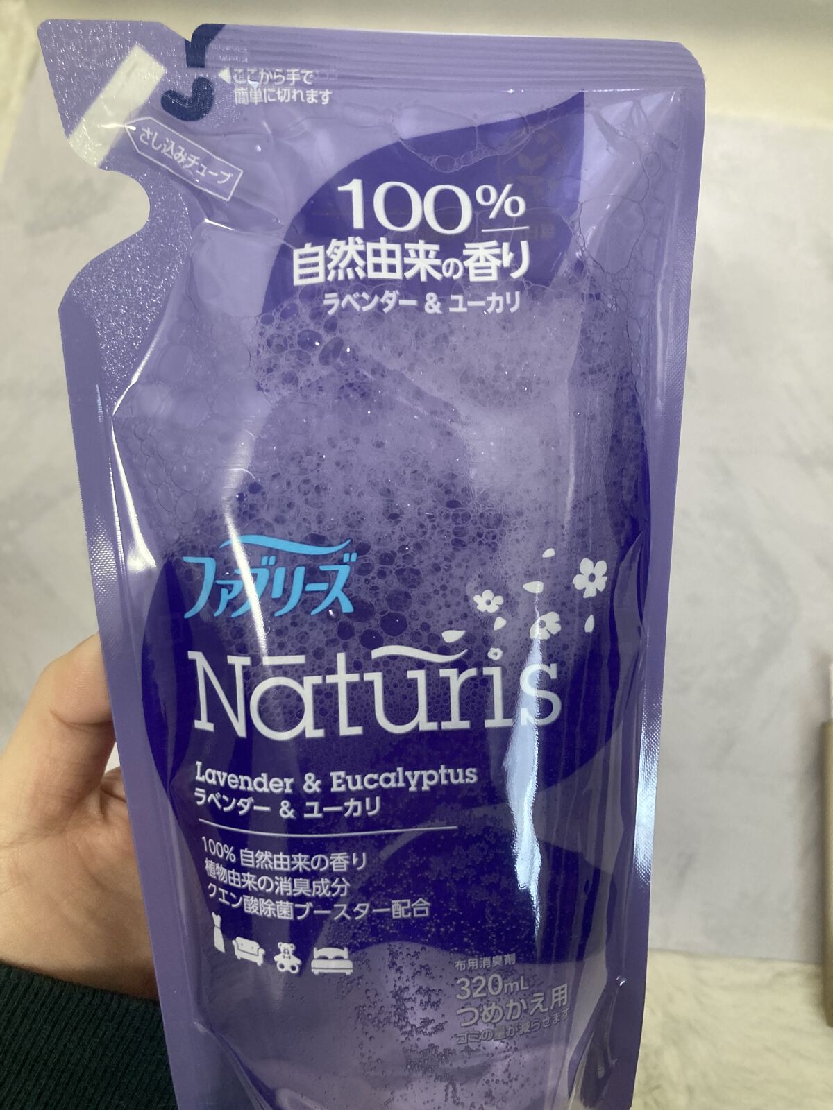 ナチュリス ミントリーフ＆ジュニパーベリー/ファブリーズ/ファブリックミストを使ったクチコミ（2枚目）