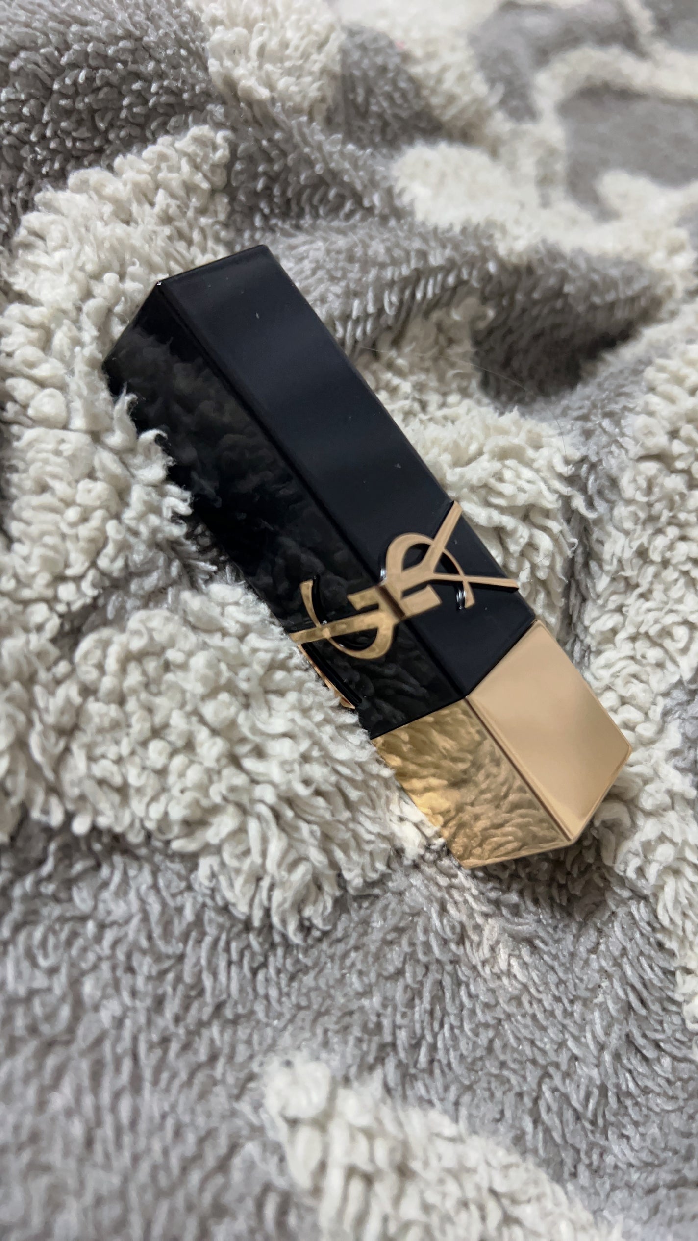 ルージュ ピュールクチュール ザ ボールド/YVES SAINT LAURENT BEAUTE/口紅を使ったクチコミ(1枚目)