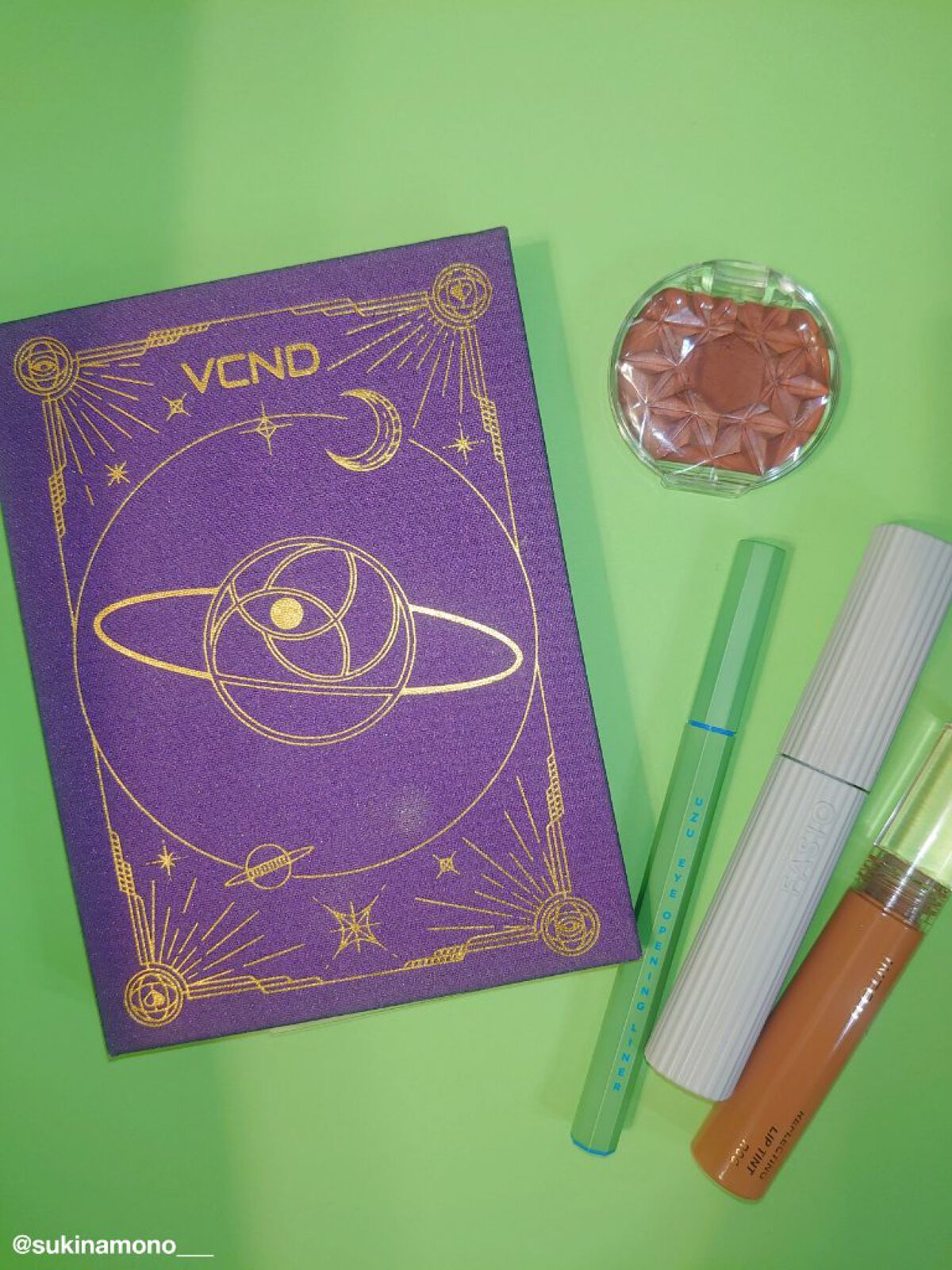 星空12色アイシャドウパレット/VCND/アイシャドウパレットを使ったクチコミ（3枚目）