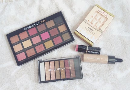 Revolution Pro Supreme Eyeshadow Palette /MAKEUP REVOLUTION/アイシャドウパレットを使ったクチコミ(1枚目)