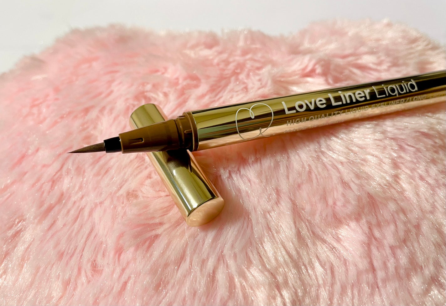 リキッドアイライナーR4/ラブ・ライナー/リキッドアイライナーを使ったクチコミ(4枚目)