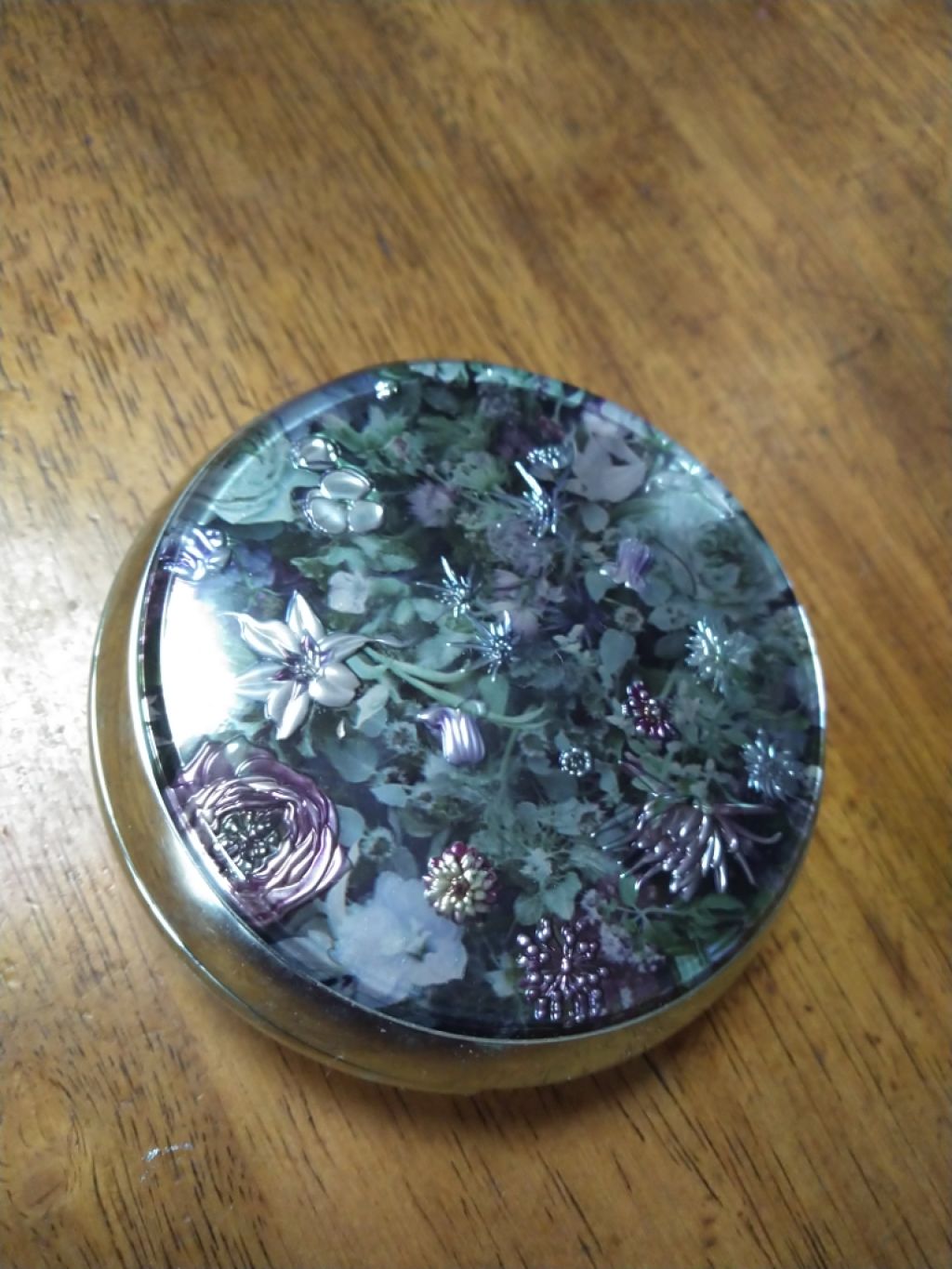 ロイヤルフラワーコレクション VIII コンパクトパウダー/インフィニティ/プレストパウダーを使ったクチコミ(2枚目)