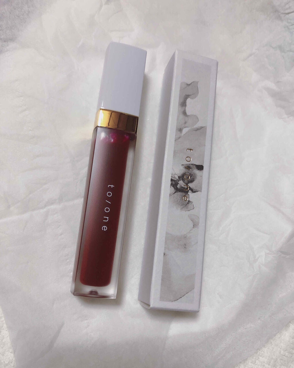 トーン ペタル エッセンス グロス/to/one/リップグロスを使ったクチコミ(1枚目)