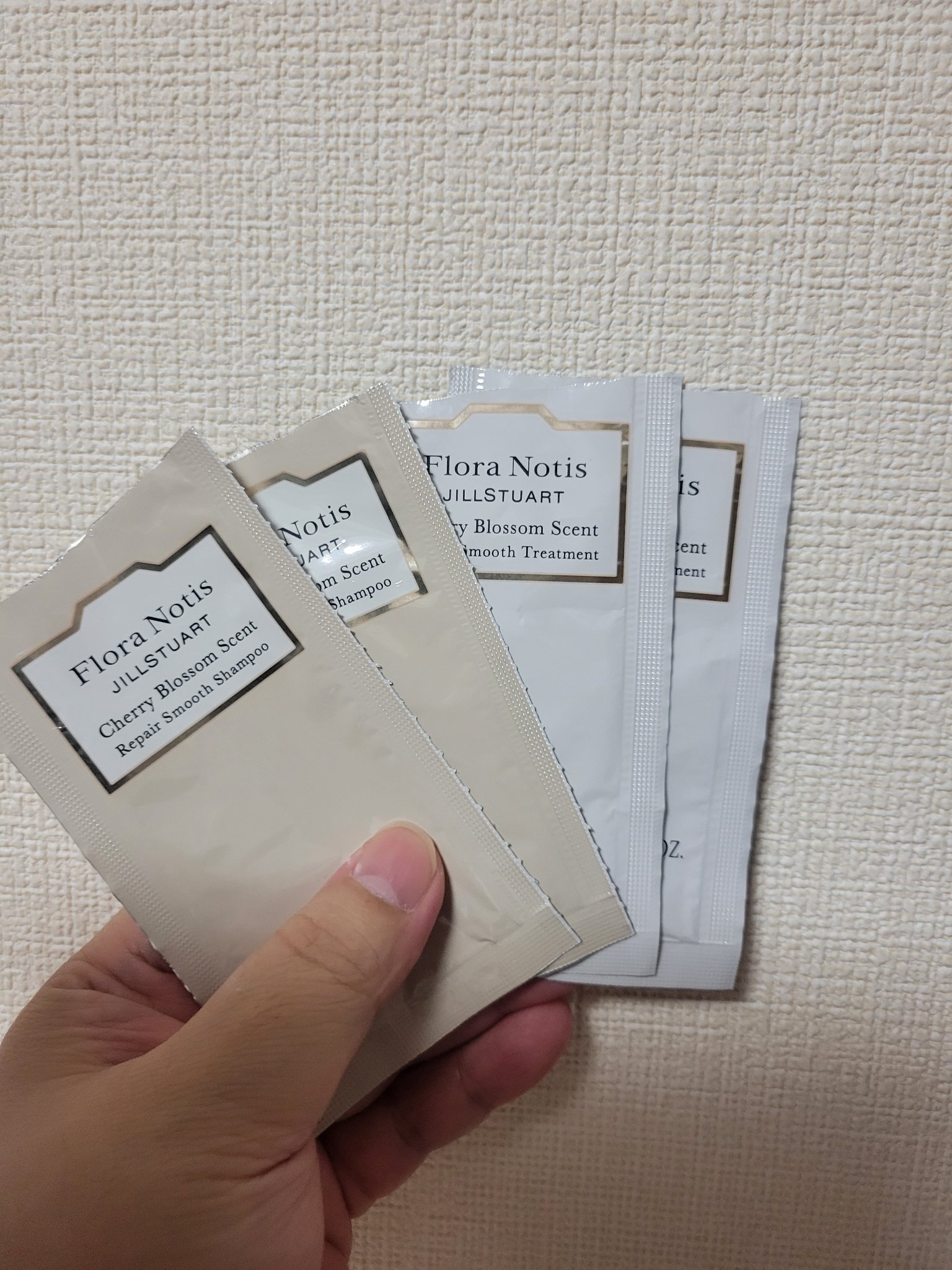 チェリーブロッサム リペアスムースシャンプー / リペアスムーストリートメント トライアルサイズ(シャンプー&トリートメント)/Flora Notis JILL STUART/市販シャンプーを使ったクチコミ（1枚目）