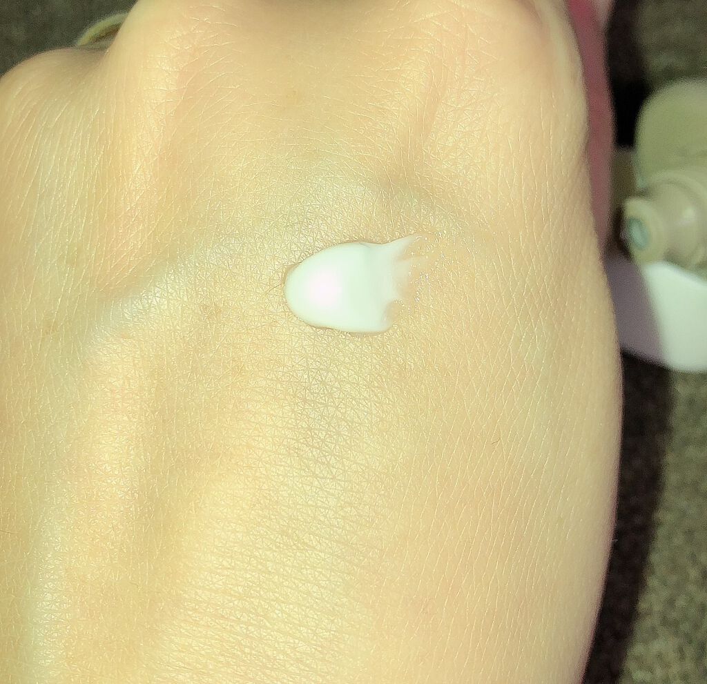 ハンデコルテ/キユートピア/ネック・デコルテケアを使ったクチコミ(1枚目)