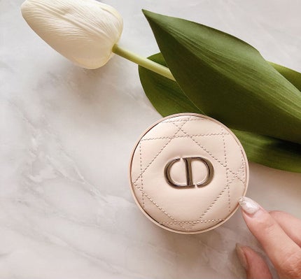 ディオールスキン フォーエヴァー クッション パウダー/Dior/ルースパウダーを使ったクチコミ(2枚目)