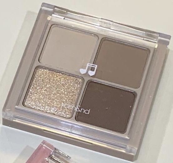 ベターザンアイズ ミュージックシリーズ/rom&nd/アイシャドウパレットを使ったクチコミ（2枚目）