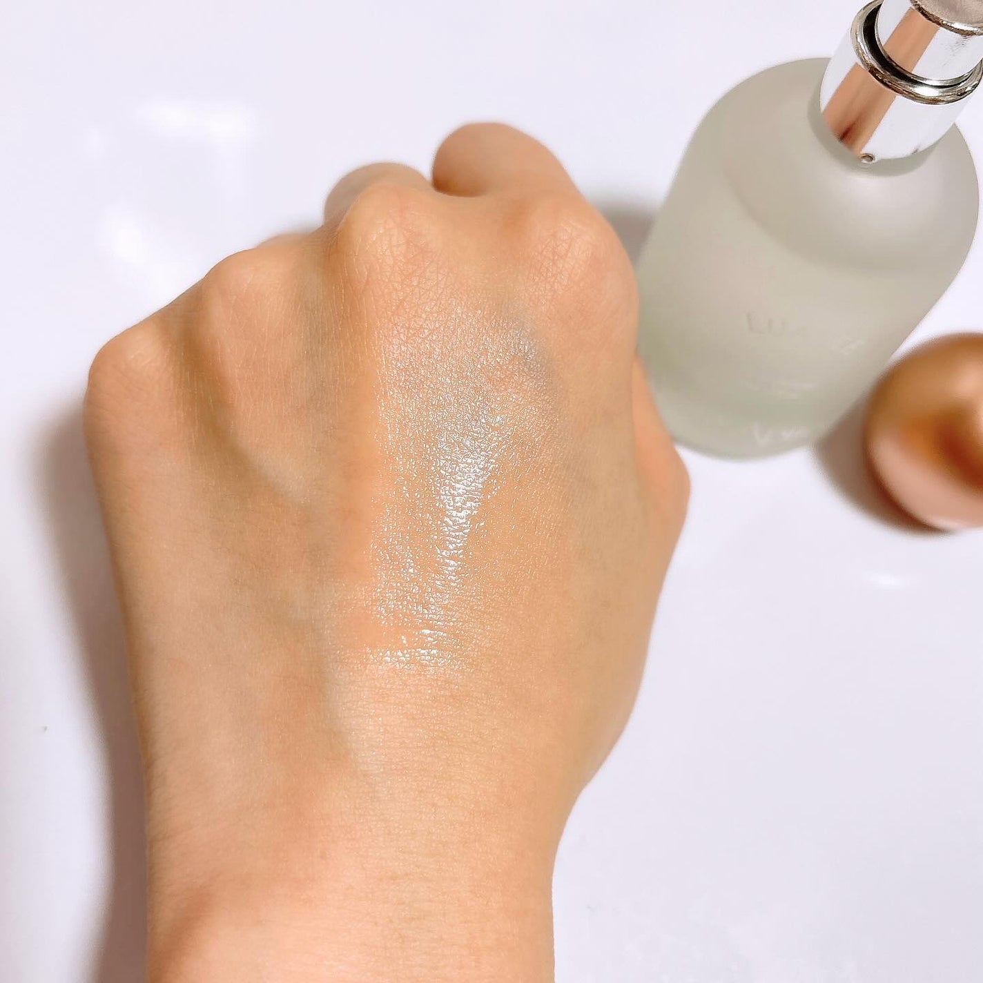 パフュームハンドクリームホワイトアプリコット/LUAFEE/ハンドクリームを使ったクチコミ(4枚目)