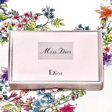 ミス ディオール ローズ シャワー ミルク スクラブ/Dior/ボディグッズを使ったクチコミ（3枚目）