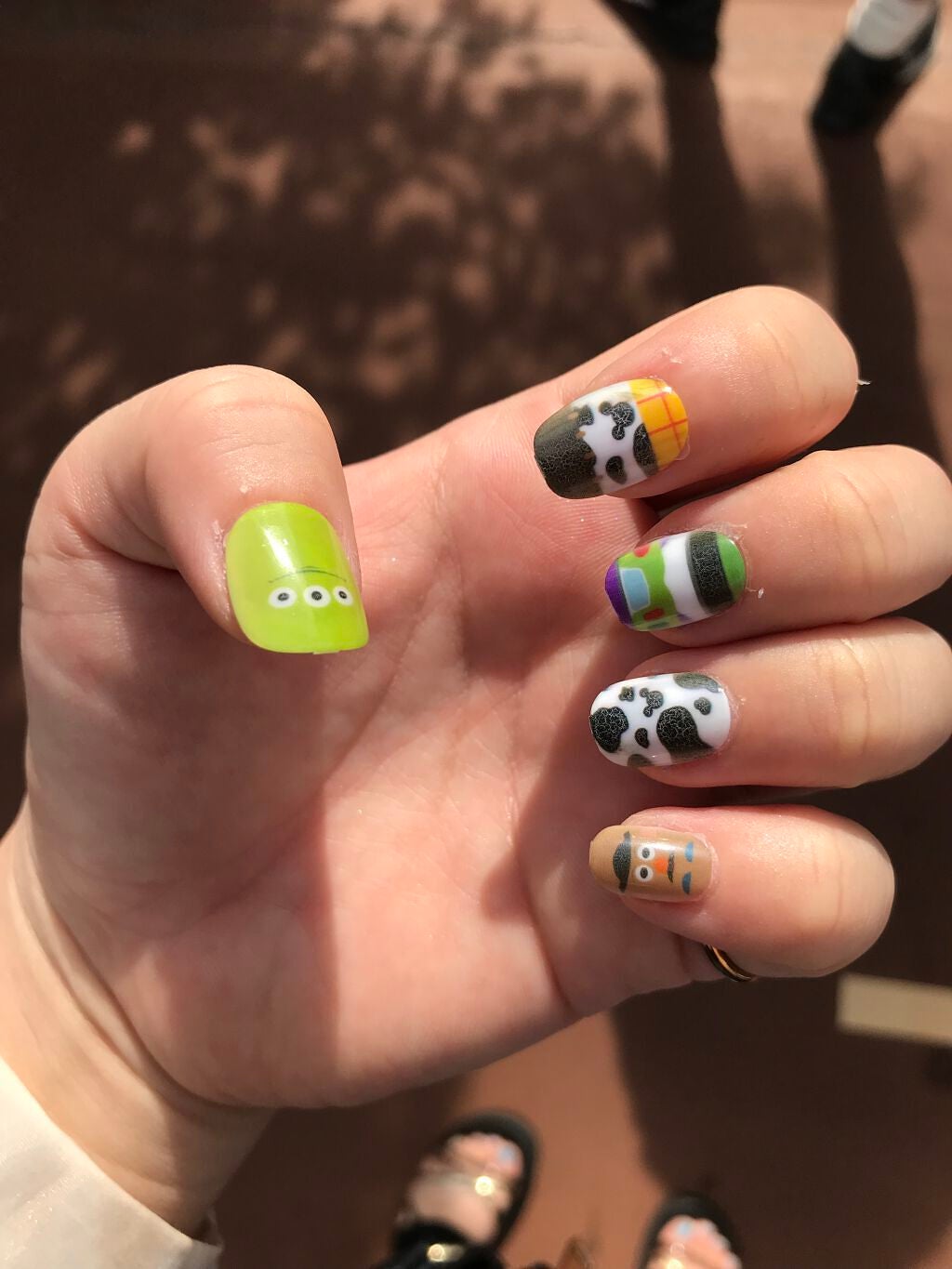 HusiQ.K on LIPS 「ディズニーシーのために作ったネイル💅トイストーリー風👻🎃🕸✝️..」(2枚目)