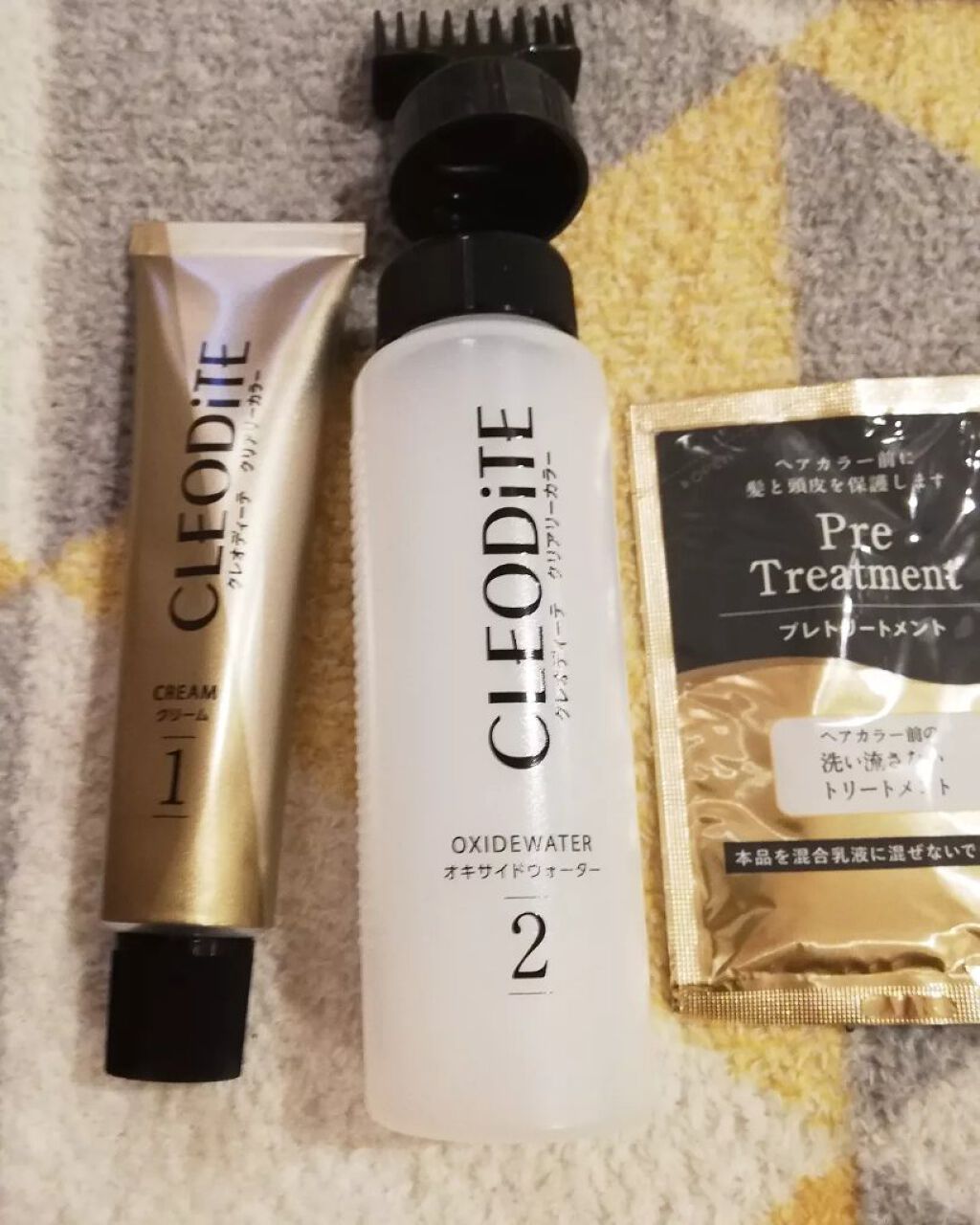 クリアリーカラー (白髪用)  ビターブラウン/クレオディーテ/ヘアカラーを使ったクチコミ（3枚目）
