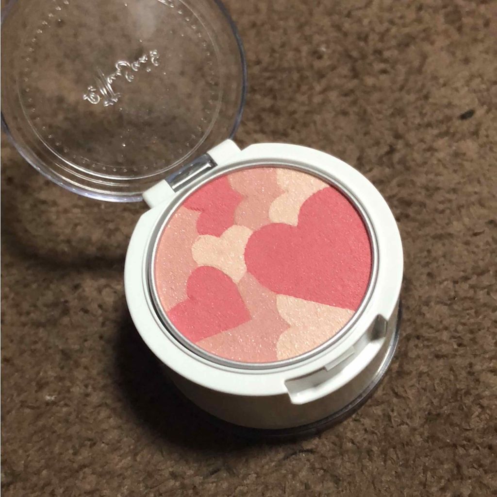 ハートチークカラー/ettusais/パウダーチークを使ったクチコミ（1枚目）
