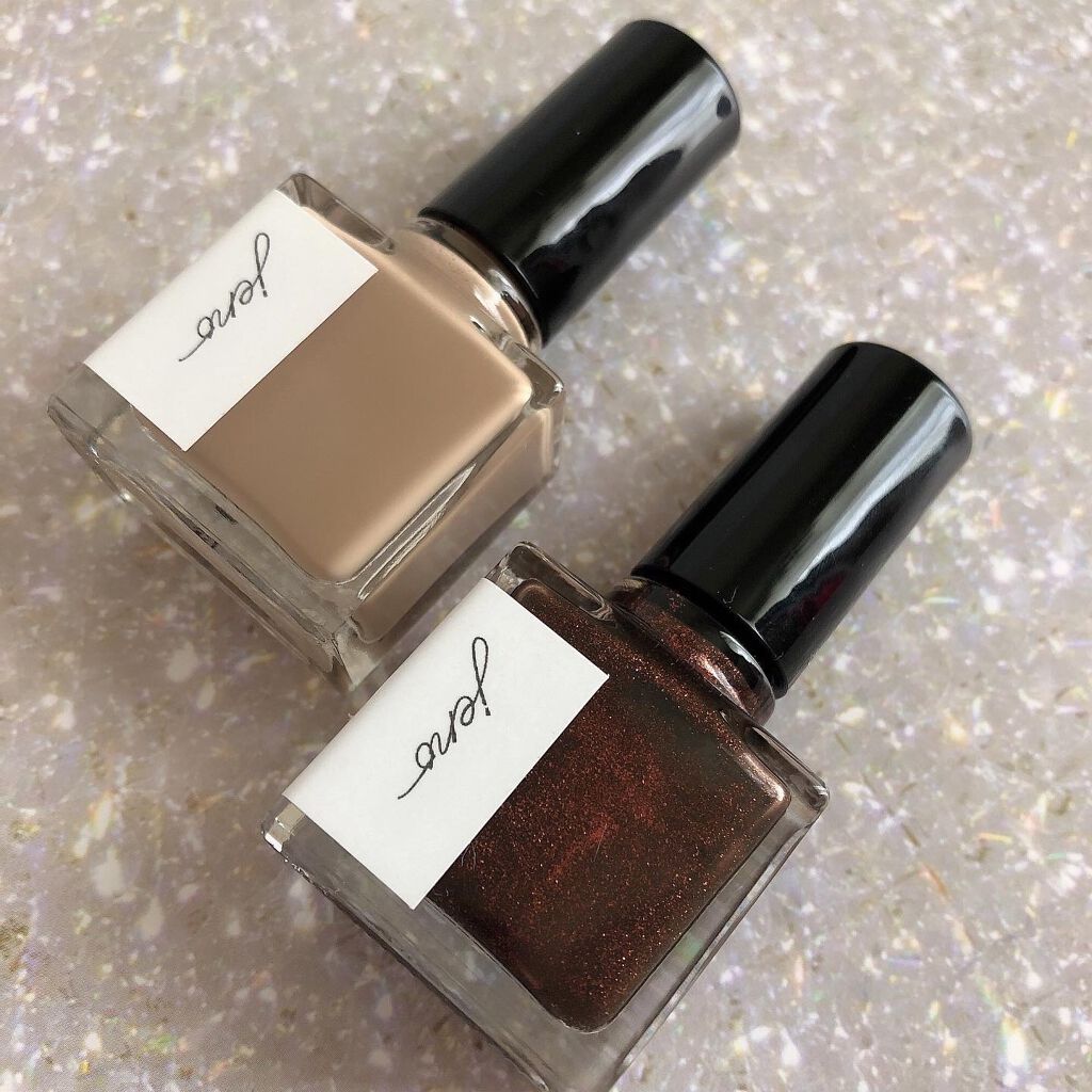 hydrangea✨ on LIPS 「本日のネイル💅☀︎めーっちゃシンプルに2カラーのベタ塗りです୧..」(6枚目)