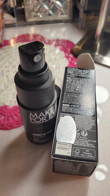 MAKE UP FOR EVER ミスト＆フィックス マットのクチコミ「MAKE UP FOR EVER　ミスト＆フィックス マット


今まではCLARINSのフィ.....」（3枚目）