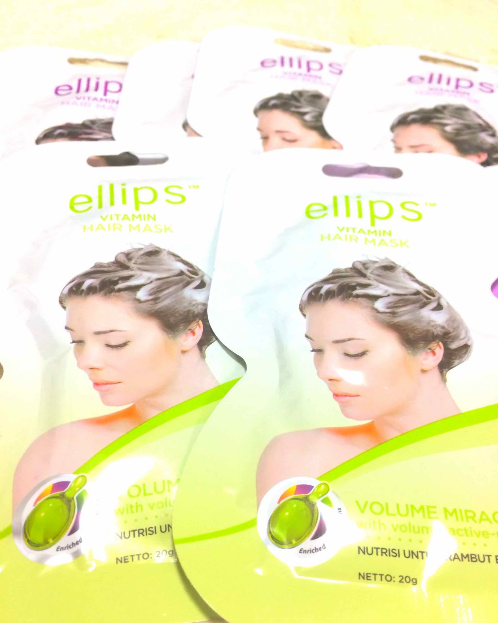 ヘアーオイル【ニュートリカラー】/ellips/ヘアオイルを使ったクチコミ（1枚目）