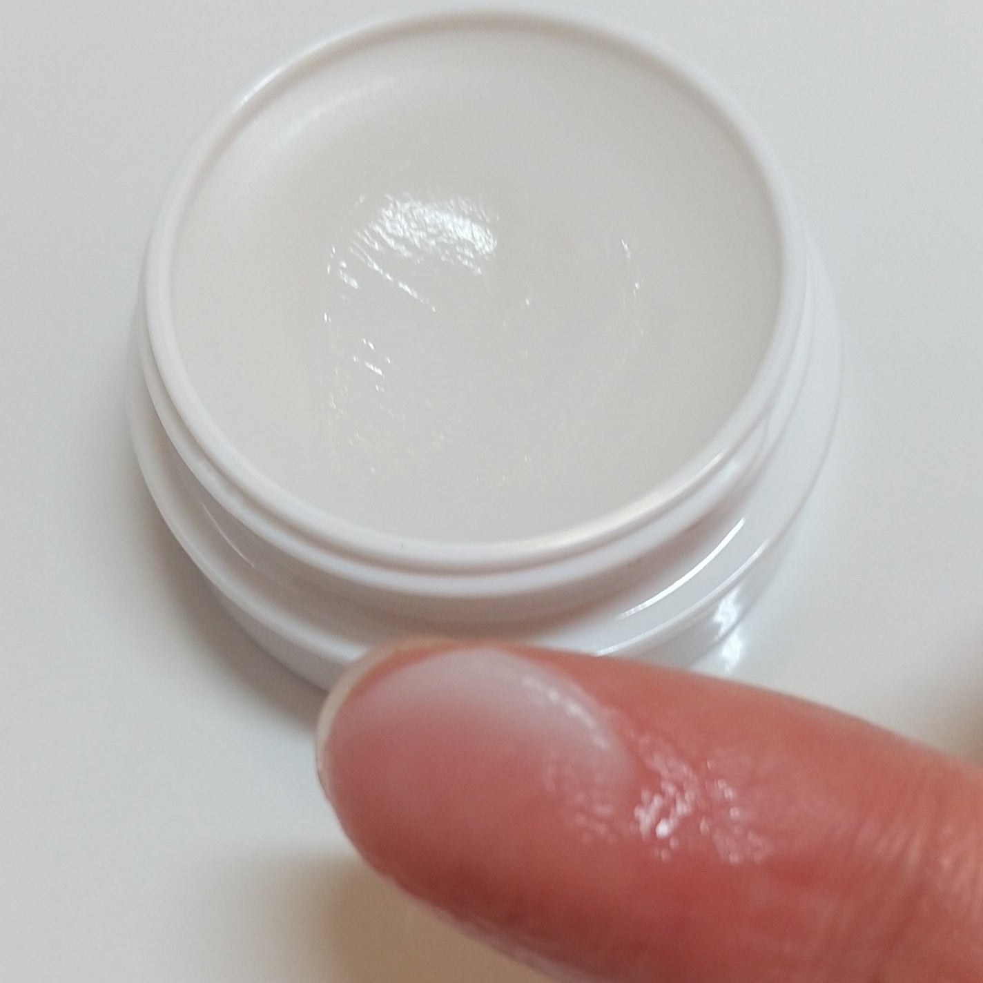 フイルナチュラント エクスバリア リペア リップバーム/ドクターフィルコスメティクス/リップバームを使ったクチコミ(3枚目)