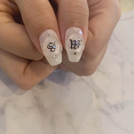 Iuna. Mizuki on LIPS 「.🤍🤍🤍#nail#nailstagram#gelnail#シ..」(1枚目)