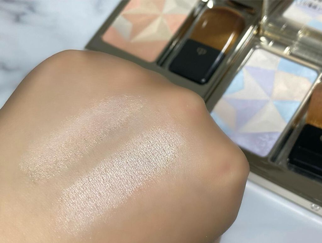 クレ・ド・ポー ボーテ レオスールデクラ/クレ・ド・ポー ボーテ/パウダーハイライトを使ったクチコミ(6枚目)