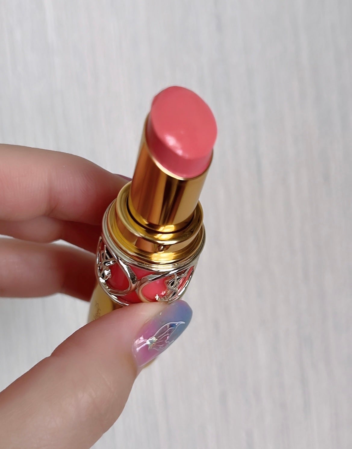 ルージュ ヴォリュプテ シャイン/YVES SAINT LAURENT BEAUTE/口紅を使ったクチコミ(4枚目)