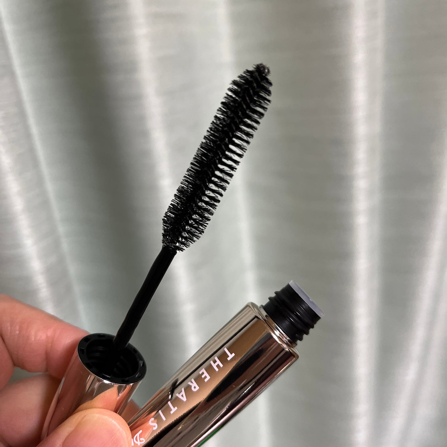 ドリーミー マトメイク スティック ナチュラル/THERATIS/ヘアジェルを使ったクチコミ(2枚目)