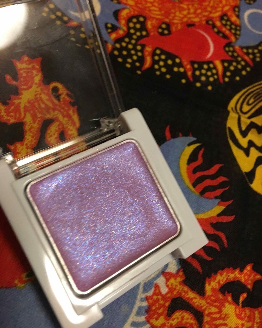 gum と ふわわ と かー on LIPS 「オルビスマルチクリームアイカラー限定色スターダストライラック偏..」(2枚目)