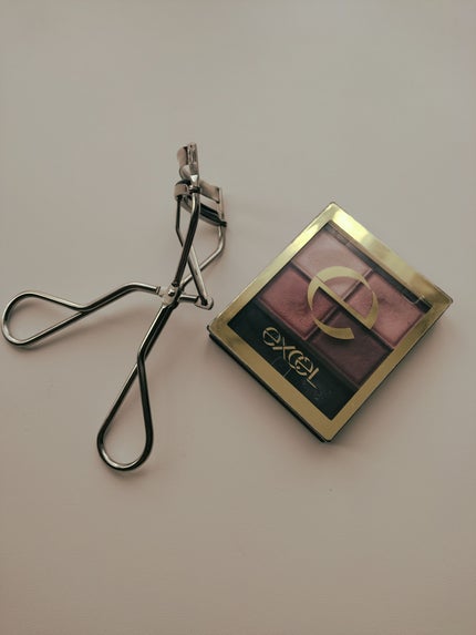 スキニーリッチシャドウ/excel/アイシャドウパレットを使ったクチコミ(1枚目)