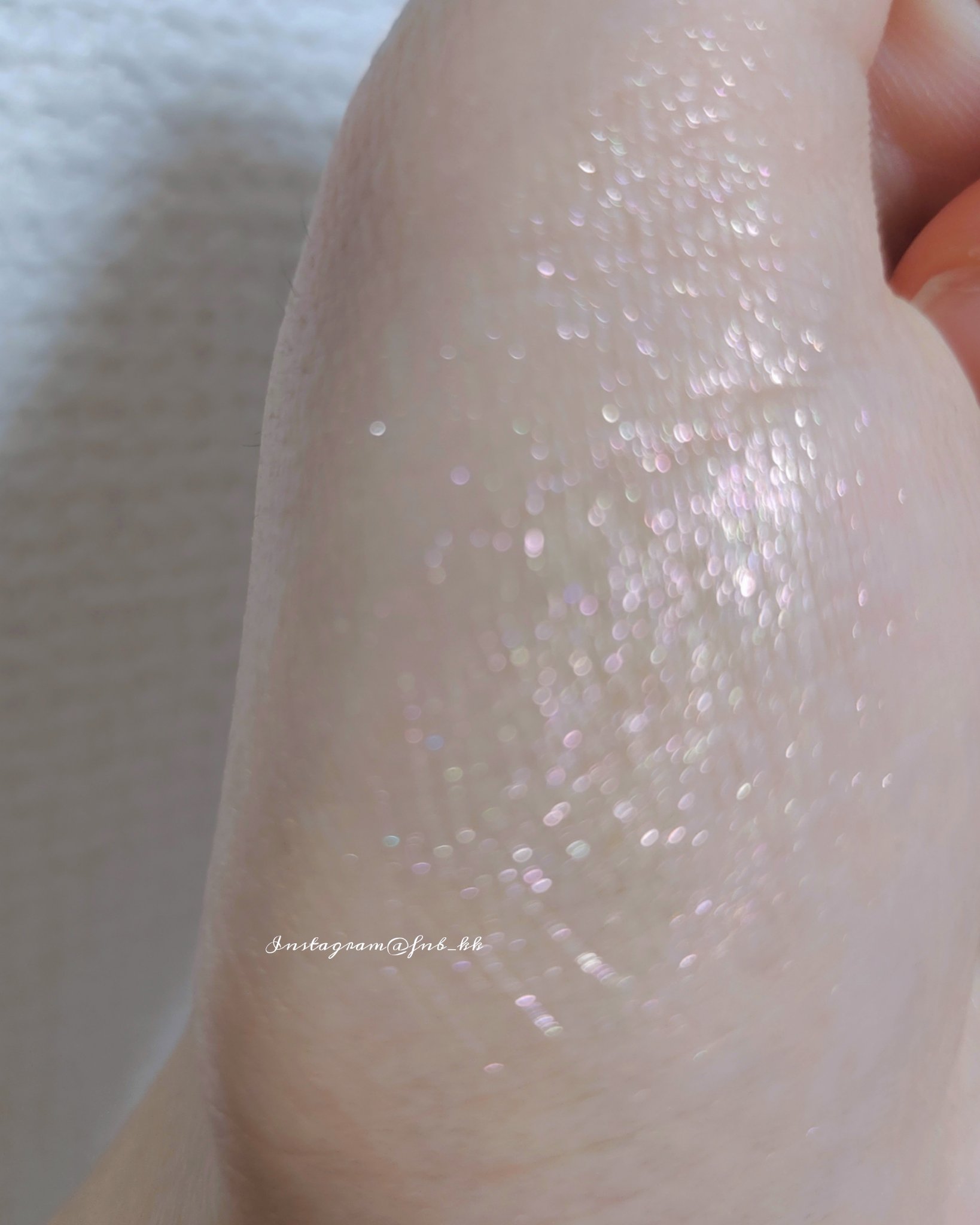 Precious Metals Collection  Radiant Gold Eye Shimmer/シャンテカイユ/単色アイシャドウを使ったクチコミ（3枚目）