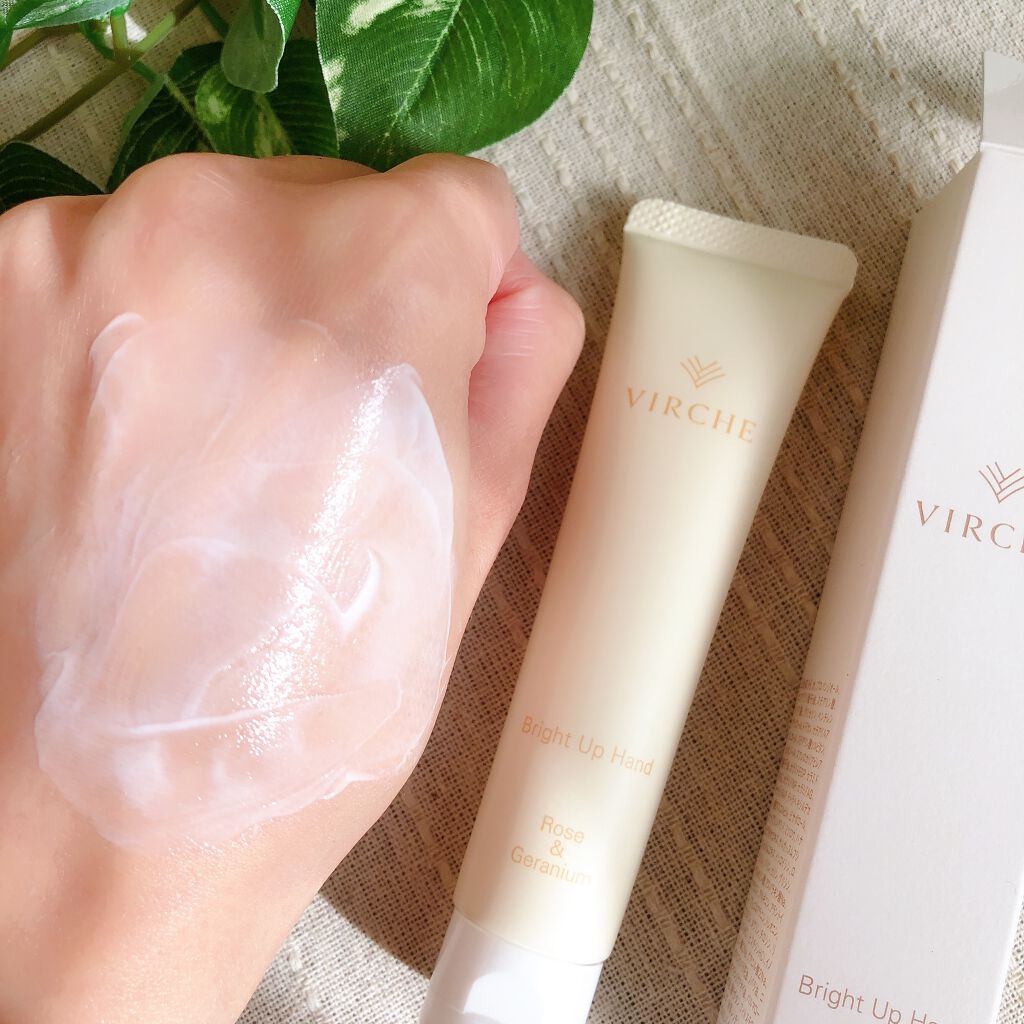 MOMO@フォロバ100% on LIPS 「手って一番年齢が出やすい場所って言われますよね・・・(;∀;)..」(3枚目)