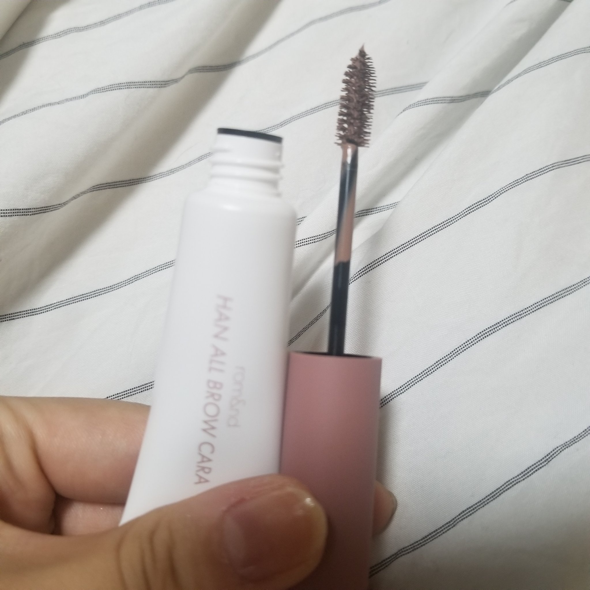 ハンオールブロウカラ/rom&nd/眉マスカラを使ったクチコミ（3枚目）