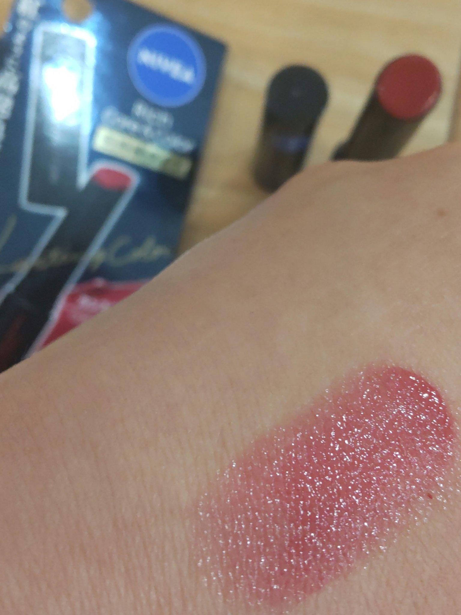 ニベア リッチケア＆カラーリップ 色持続タイプ カシスローズ/ニベア/リップクリームを使ったクチコミ（3枚目）