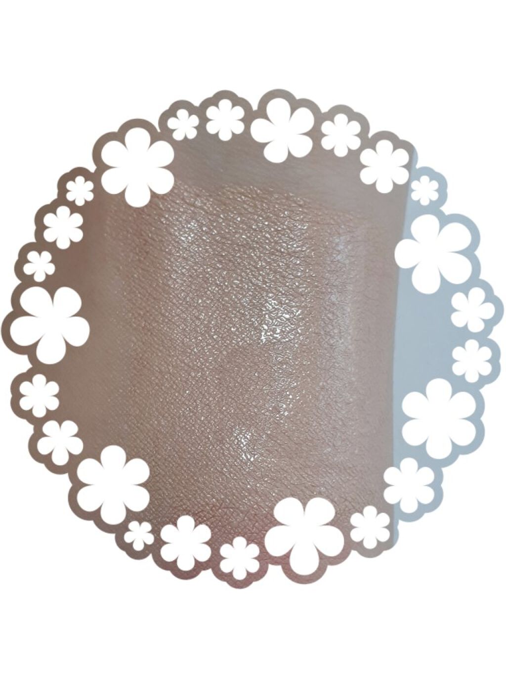 【旧】ディオールスキン フォーエヴァー フルイド グロウ 0N ニュートラル/Dior/リキッドファンデーションを使ったクチコミ（2枚目）