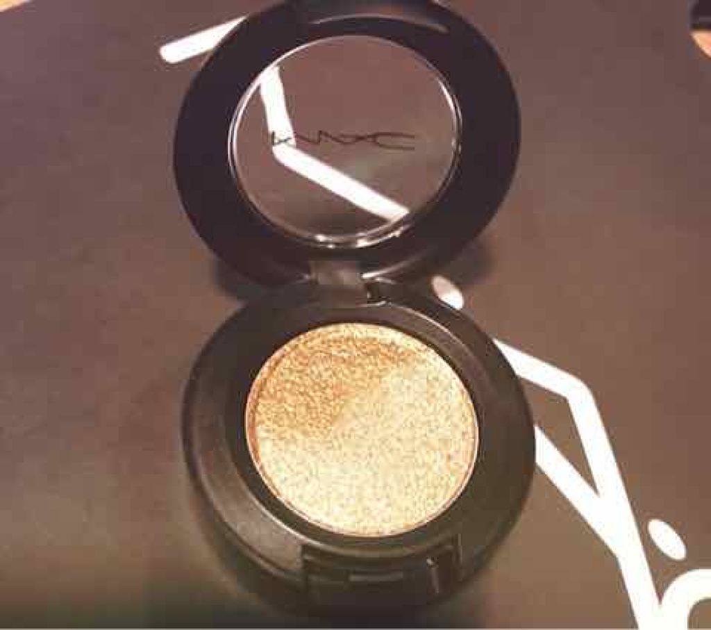 ダズルシャドウ アイ ライク 2 ウォッチ/M・A・C/単色アイシャドウを使ったクチコミ（1枚目）