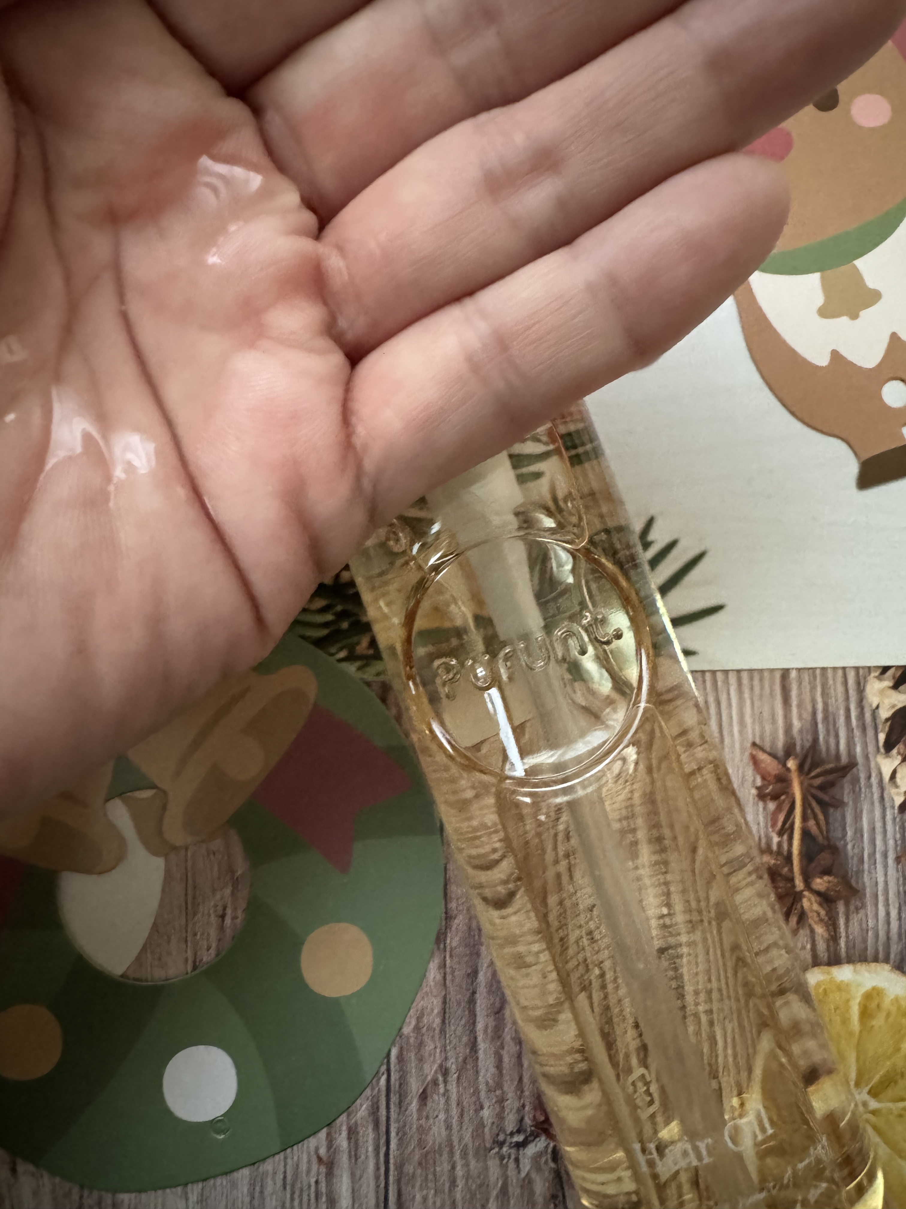 プルント ディープモイスト美容液ヘアオイル/Purunt./ヘアオイルを使ったクチコミ（2枚目）