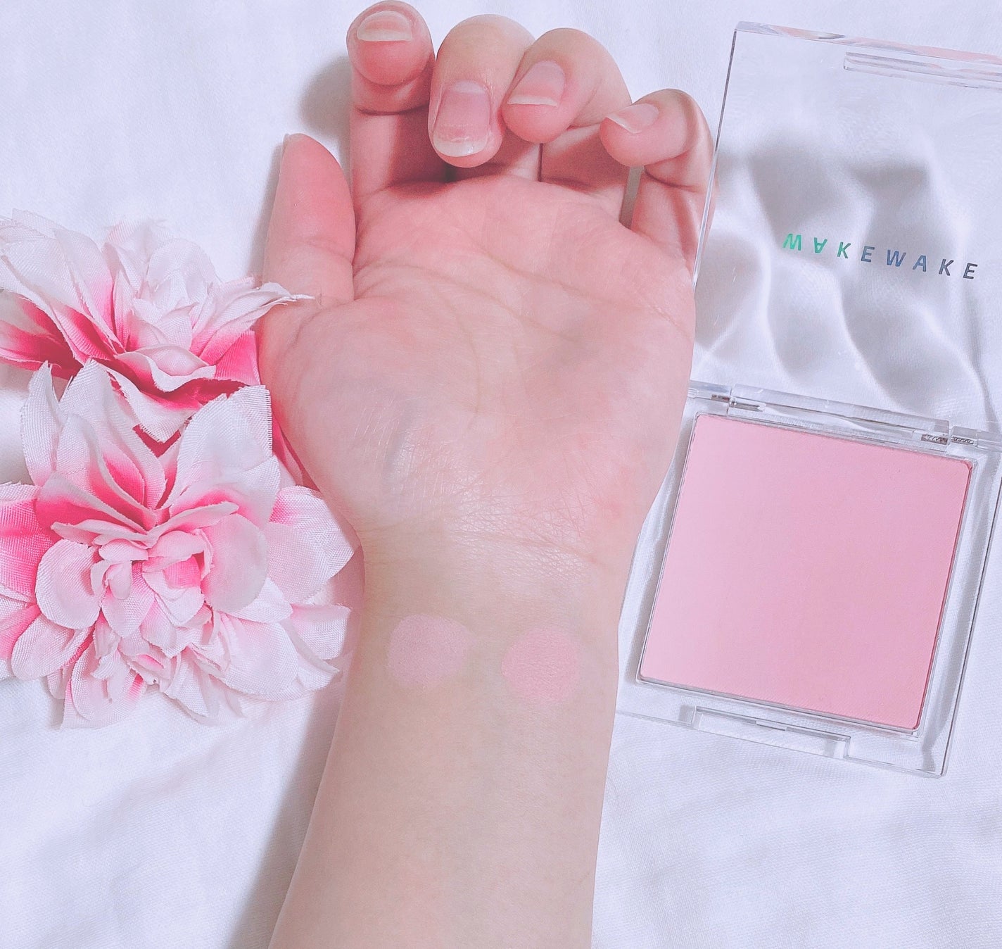 ミックスブラーリングボリュームハイライター/wakemake/パウダーハイライトを使ったクチコミ(4枚目)