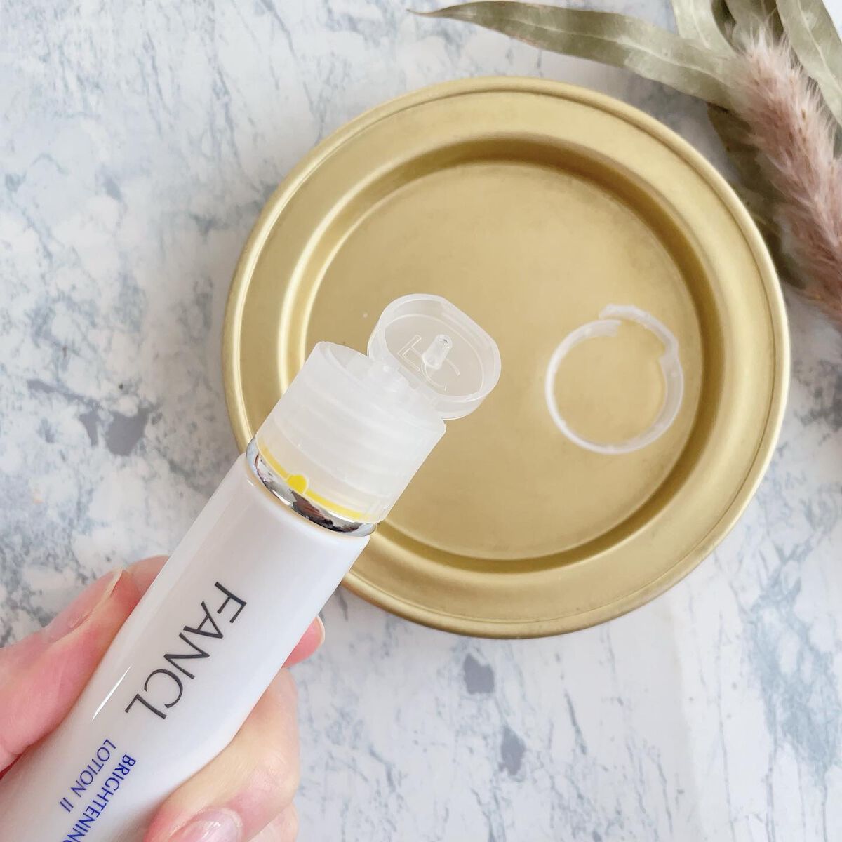 ブライトニング 化粧液 II しっとり<医薬部外品>/ファンケル/化粧水を使ったクチコミ(4枚目)