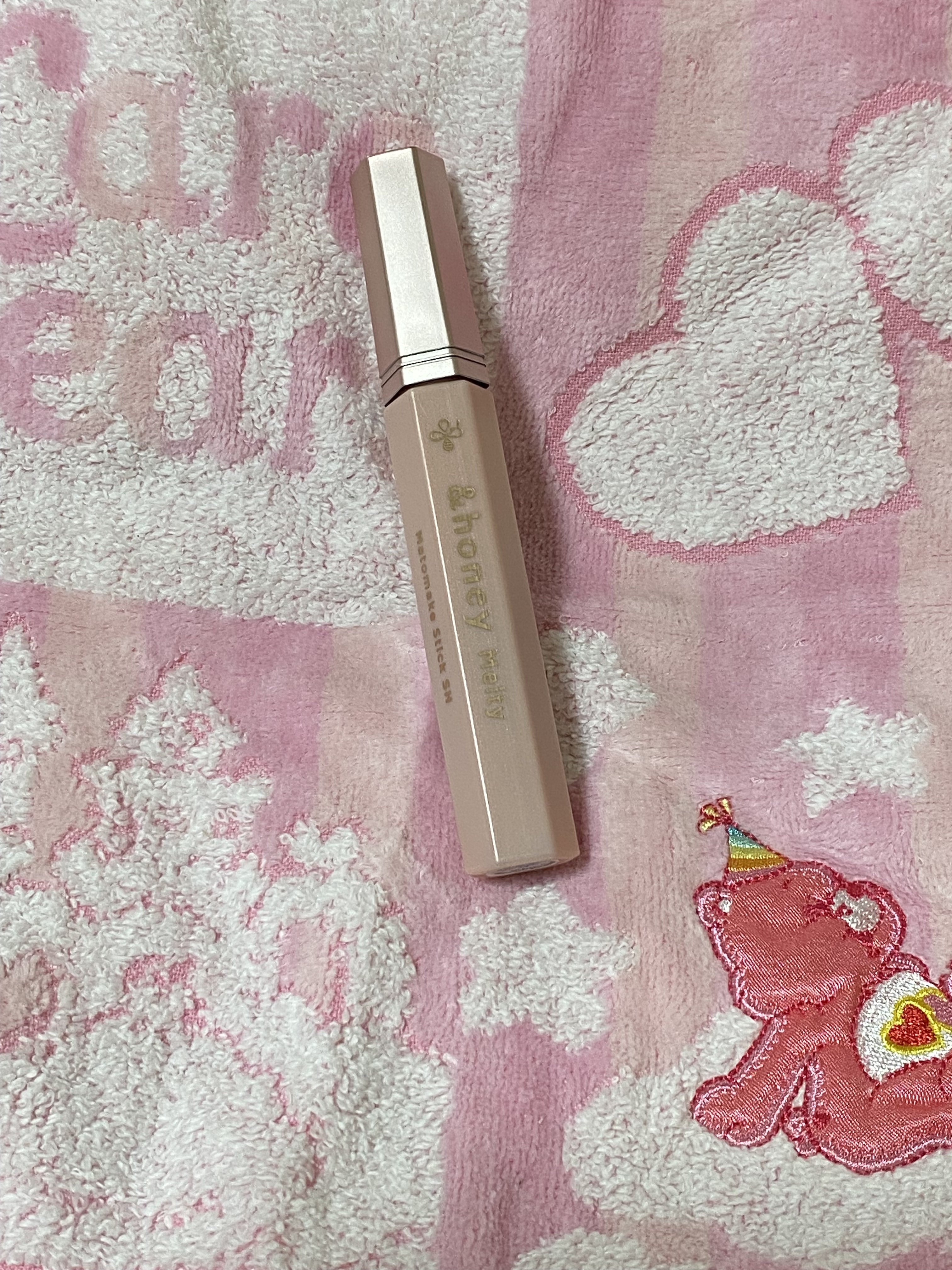 アンドハニー メルティ マトメイクスティック スーパーホールド 4.0/&honey/ヘアジェルを使ったクチコミ（2枚目）