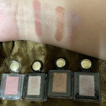 Rin on LIPS 「左から、ひとひら、銀の繭、光る角、冷凍ベリーです!!どれも本当..」(4枚目)