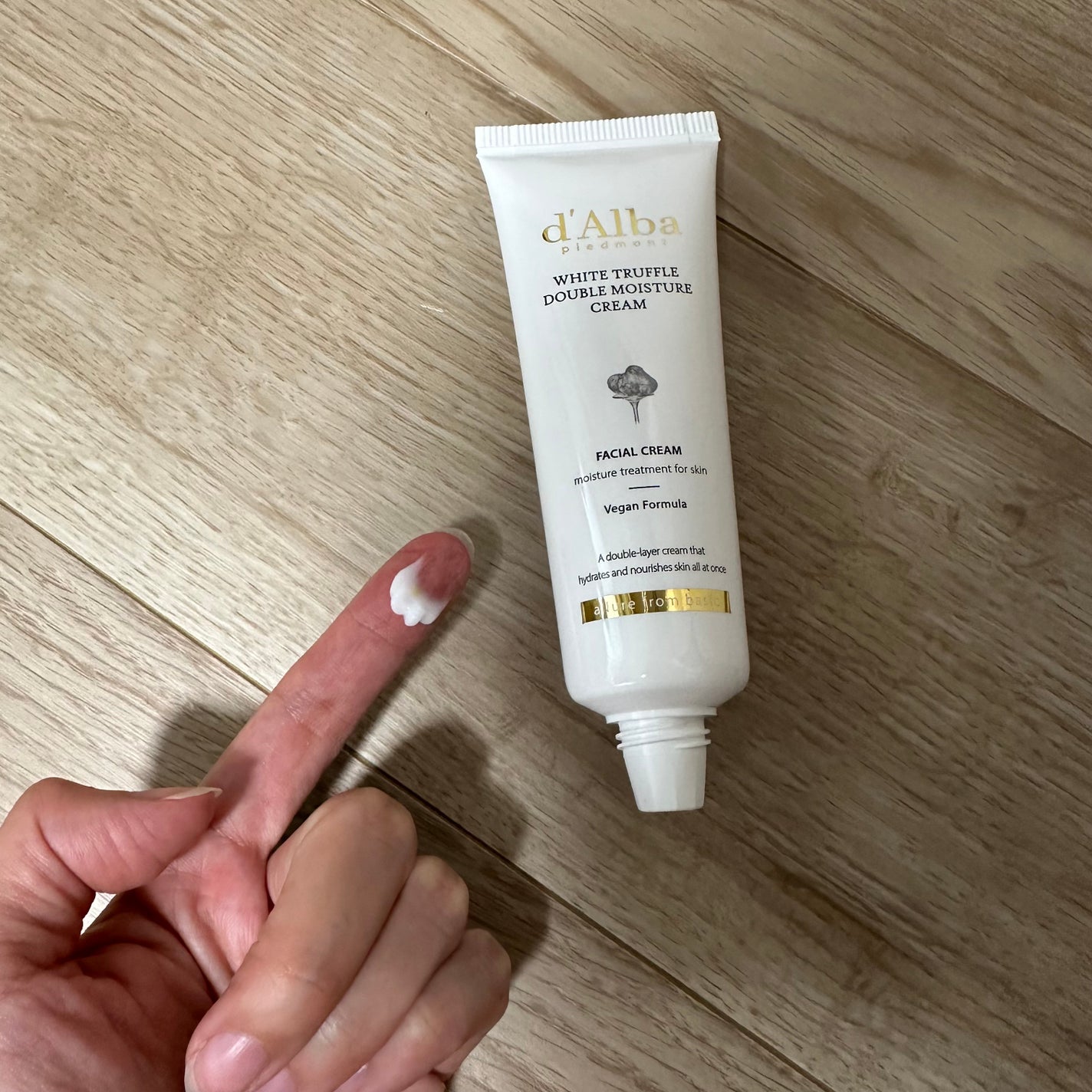 ホワイトトリュフダブルモイスチャークリーム/ダルバ/フェイスクリームを使ったクチコミ(4枚目)