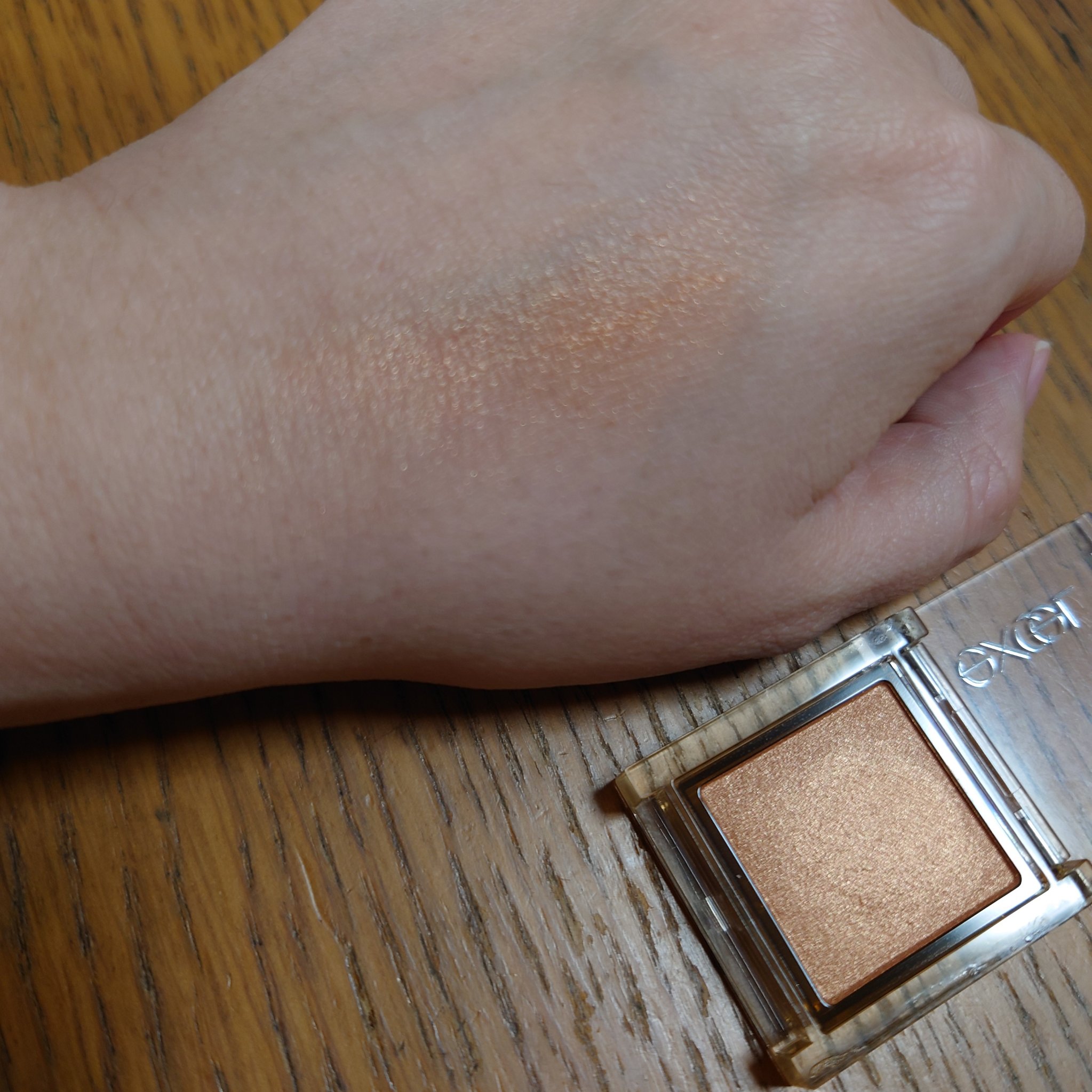 アイプランナー G03 バタースコッチ/excel/単色アイシャドウを使ったクチコミ（2枚目）