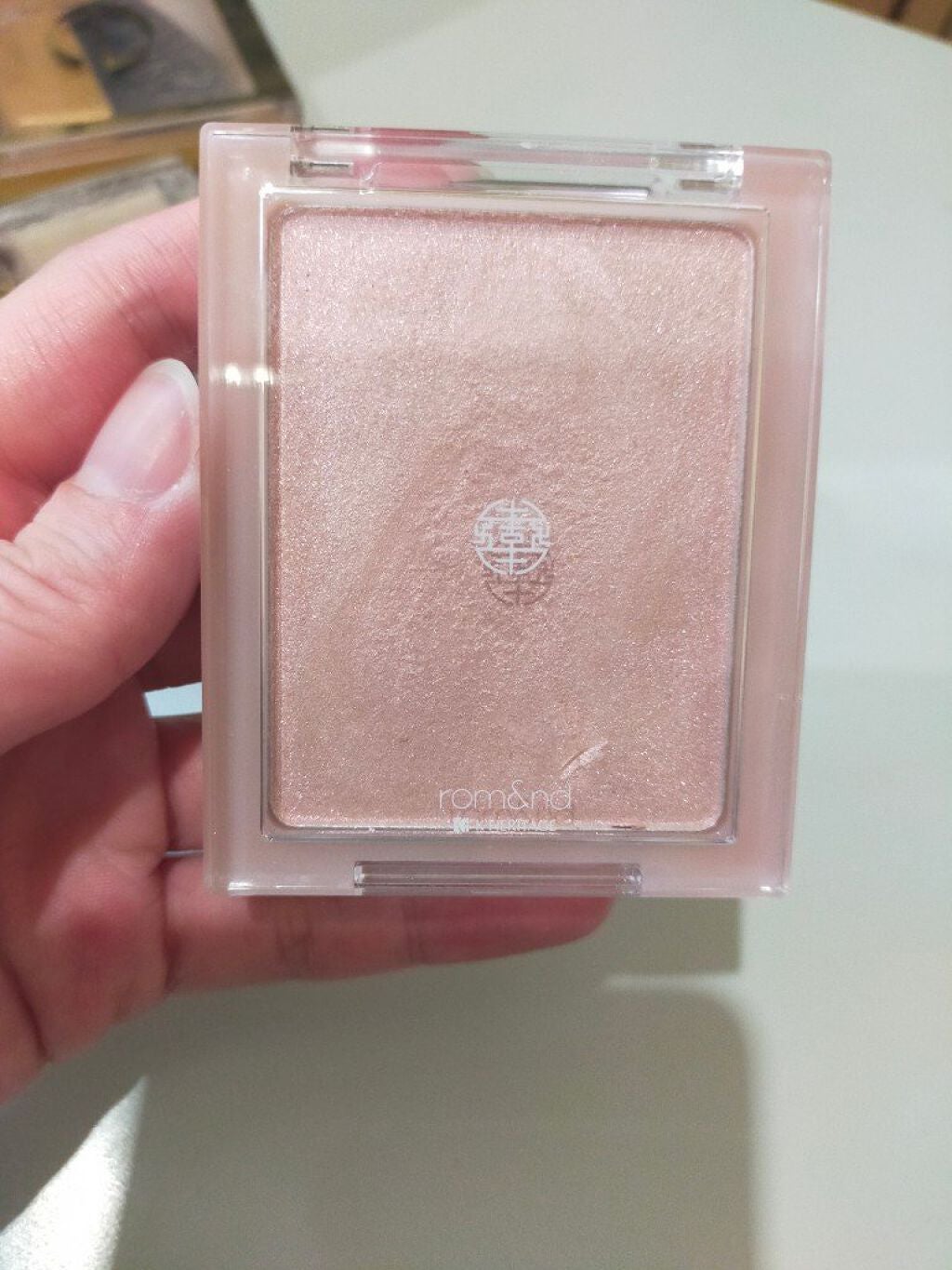 fresh_perfume on LIPS 「使ったコスメ左、エクセル シャイニーパウダー ル..」(5枚目)