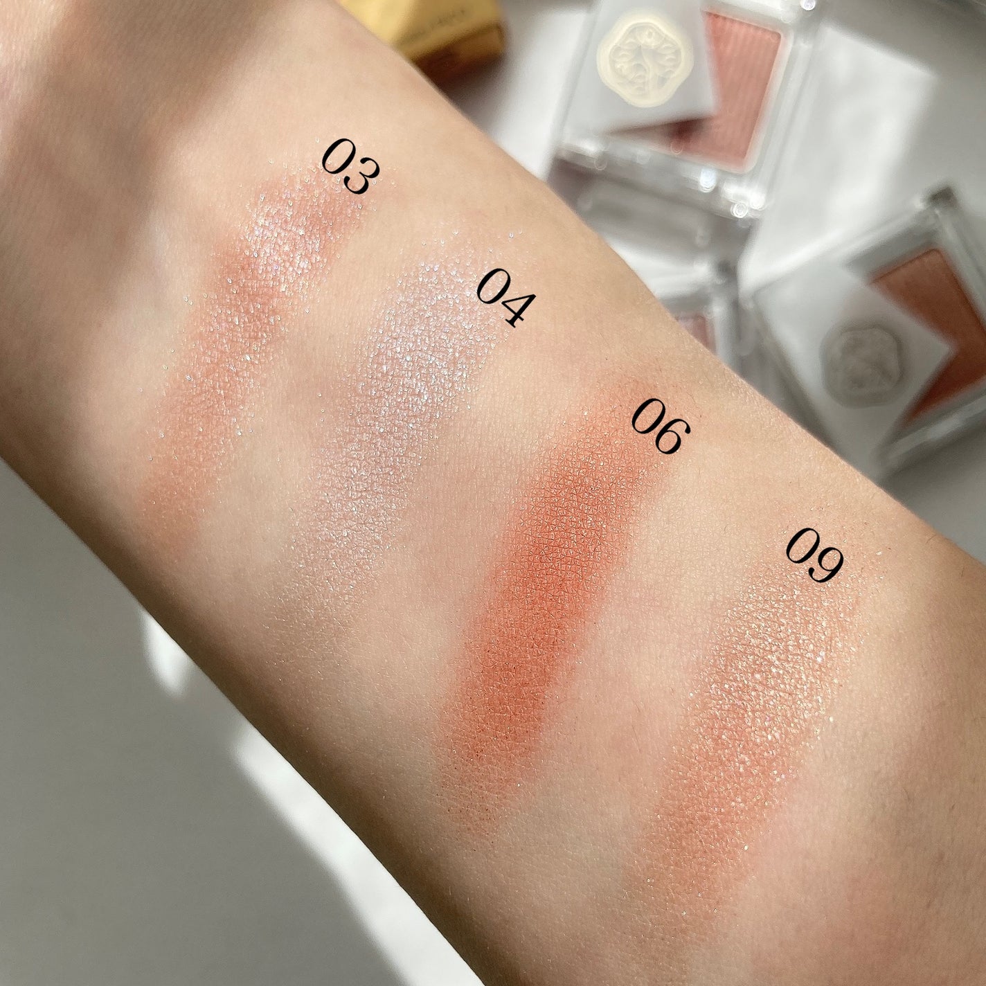 オーラデュウ プリズム イルミネーター ピコ/SHISEIDOザ・メーキャップ/単色アイシャドウを使ったクチコミ(6枚目)